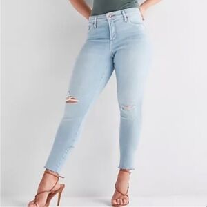 Express Curvy Mid-Rise Light Wash Ripped Skinny Jeans- Size 0